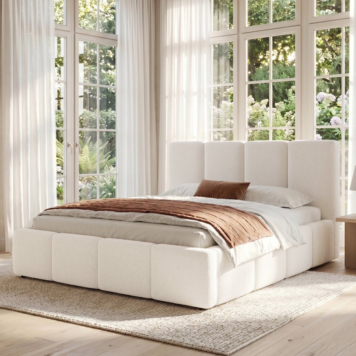 Gestoffeerd tweepersoonsbed met bouclé bekleding - 180x200 cm tweepersoonsbed - Beige - Gepolsterd hoofdbord en verzonken matras - Inclusief lattenbodem - Maximale belastbaarheid 300 kg