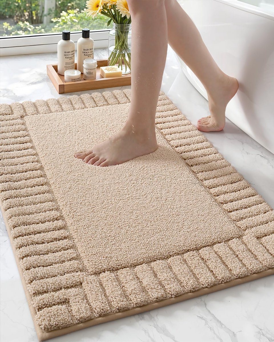 SnelShoppen - Non-slip Badmat 40 x 60 cm - Absorberend Microfiber Badkamer Tapijt - Wasbaar en Veilig - Beige voor Badkamer, Douche, Badkuip
