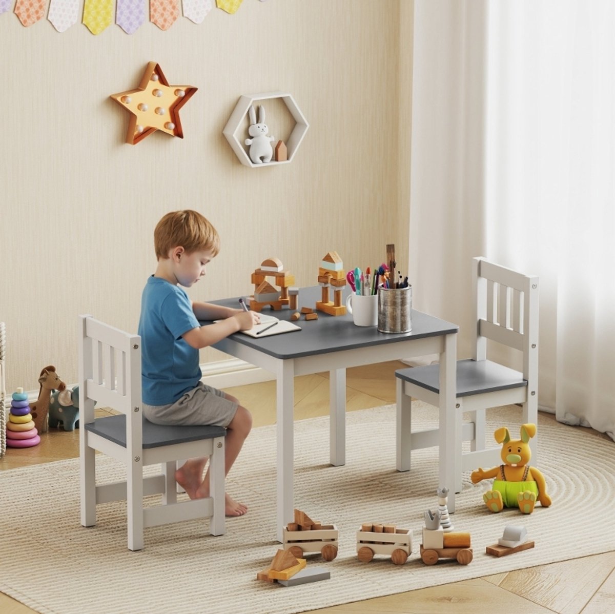 MEUNIQ kindertafel met 2 stoelen, 3-delige kinderzitgroep 56 x 52 x 48 cm, houten kindermeubel voor tekenen, knutselen en huiswerk in kinderkamer of woonkamer, grijs