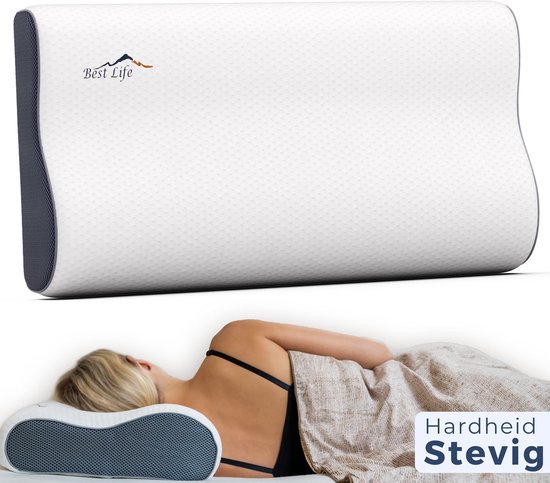 Wit ergonomisch kussen met grijze zijkanten, met 'Best Life'-logo. Een vrouw ligt erop.