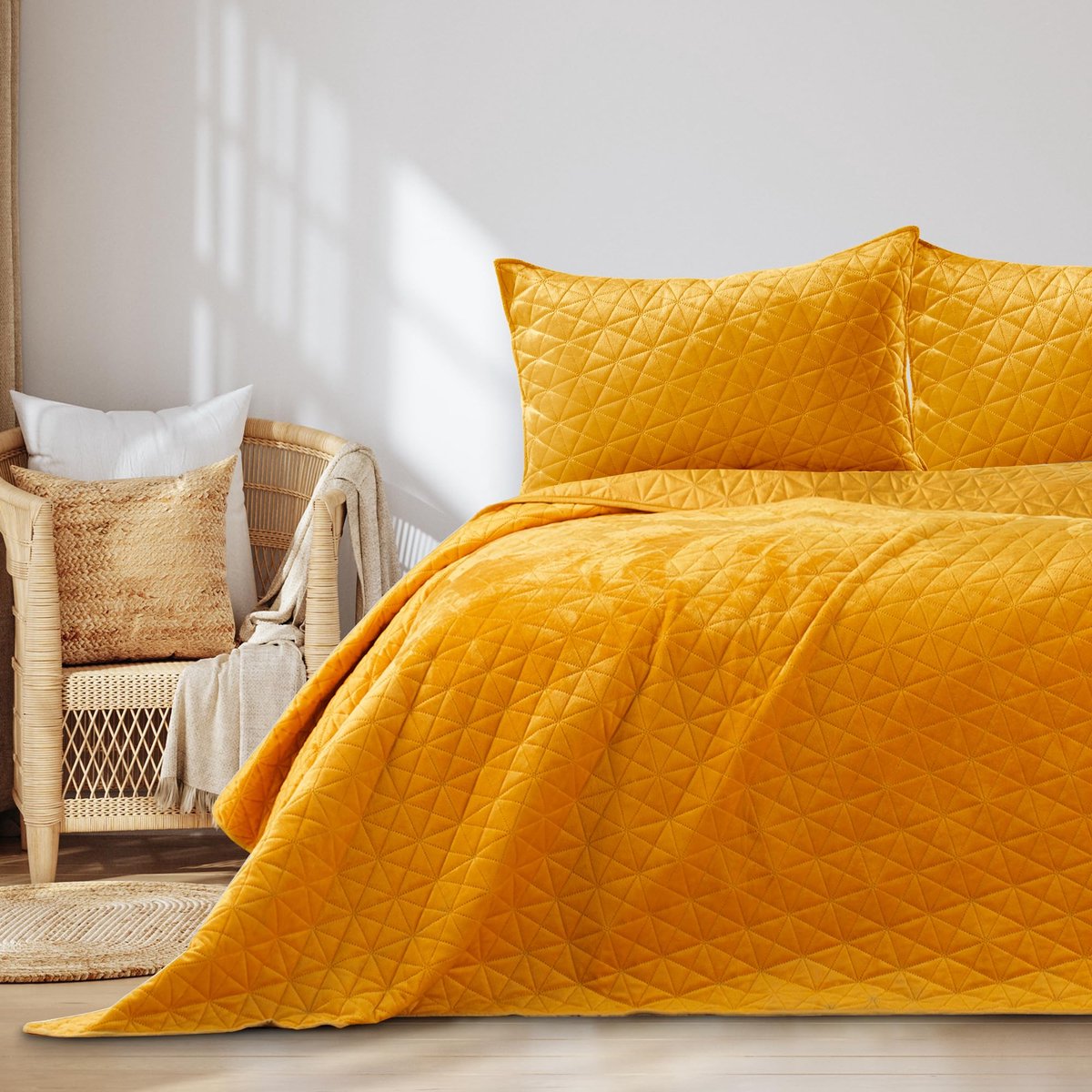 Velvet sprei, polyester, Laila honinggeel, 260x280 cm