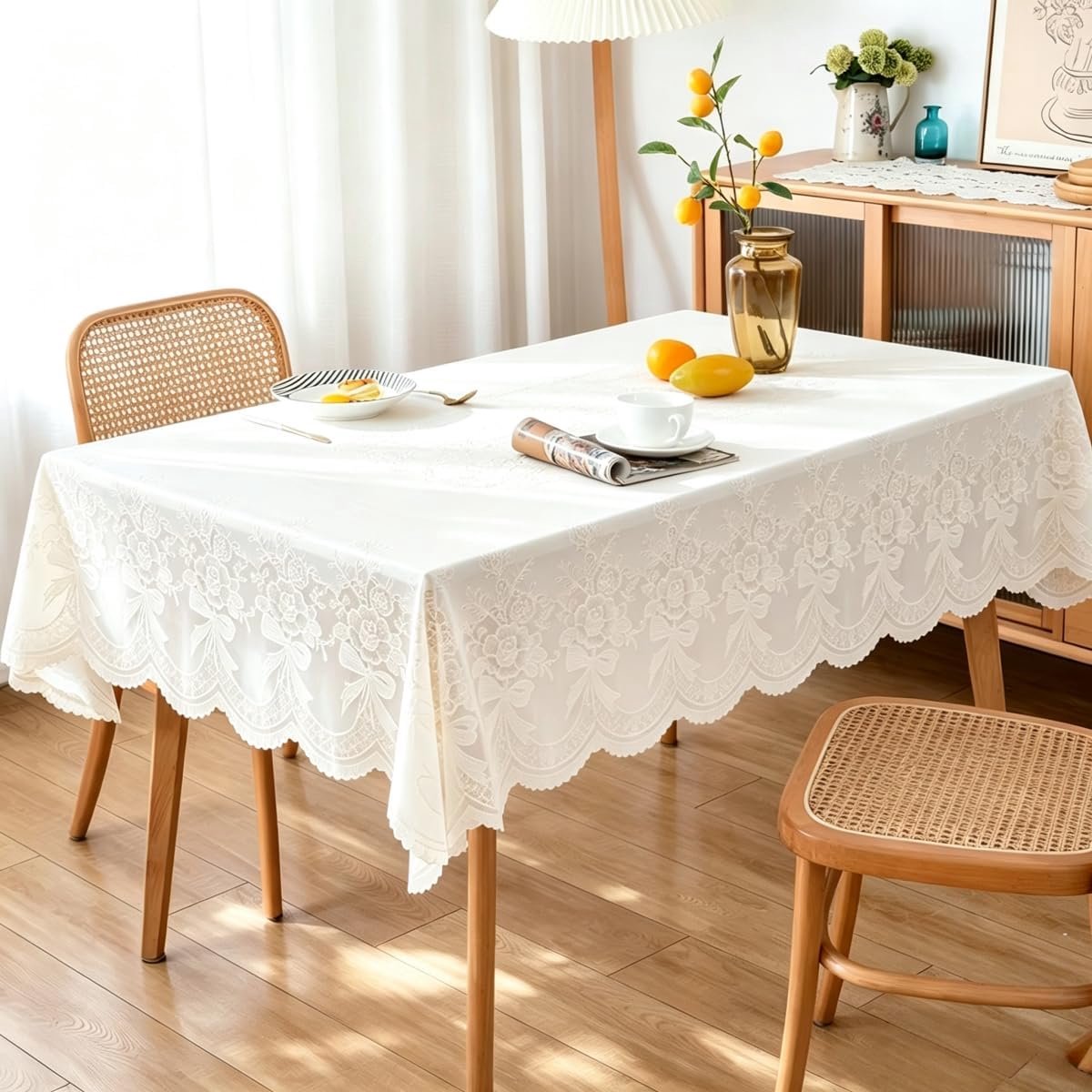 SnelShoppen - Wit Tuintafelkleed Rond 180 x 137 cm - Weerbestendig PVC Tafelzeil met Kant Design voor Eettafel, Balkon en Tuin Decoratie