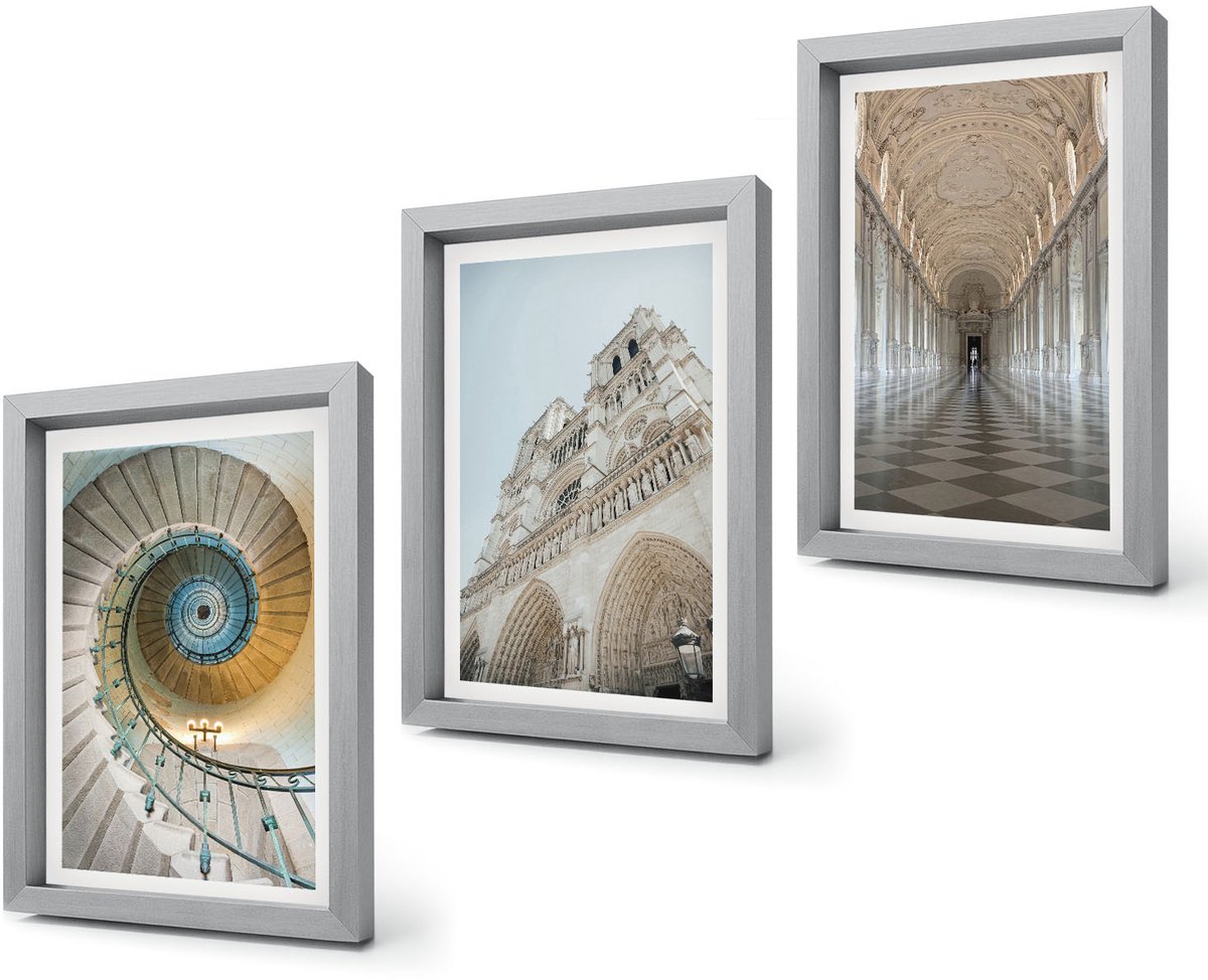 Coloray 4-Delige Schilderij Set - Wenteltrap van de kathedraal Uitzicht op de gevel van het gebouw Tegelgang - 20 x 30 cm - Decoratieve Schilderijen - Wanddecoratie - Hal - Muurdecoratie Zilveren lijst
