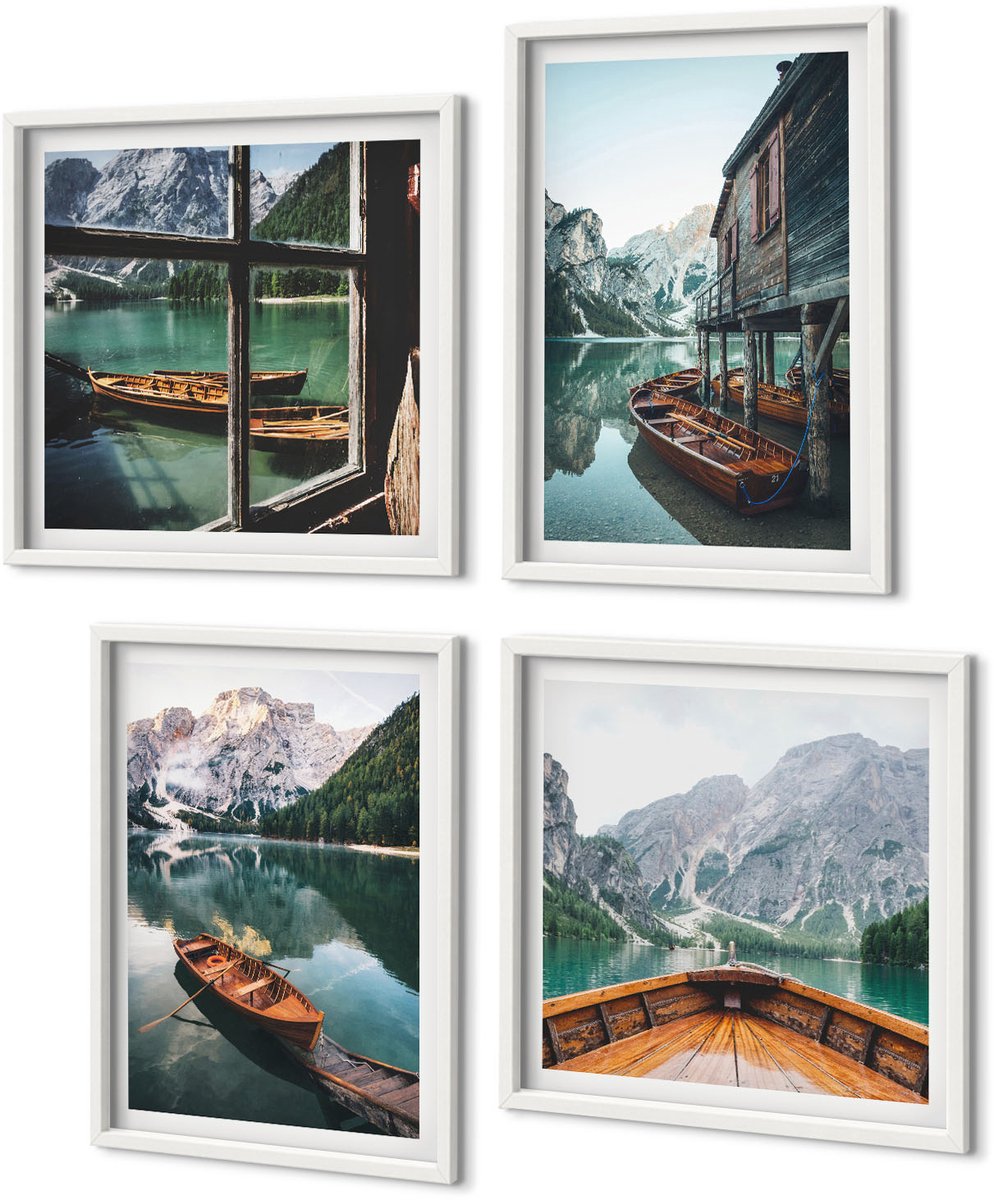Coloray 4-Delige Schilderij Set - Uitzicht Op Een Bergmeer Met Boten En Een Huis Aan Het Water. - 40 x 40 En 40 x 60 - Wanddecoratie - Woonkamer Decoratie - Decoratieve Schilderijen