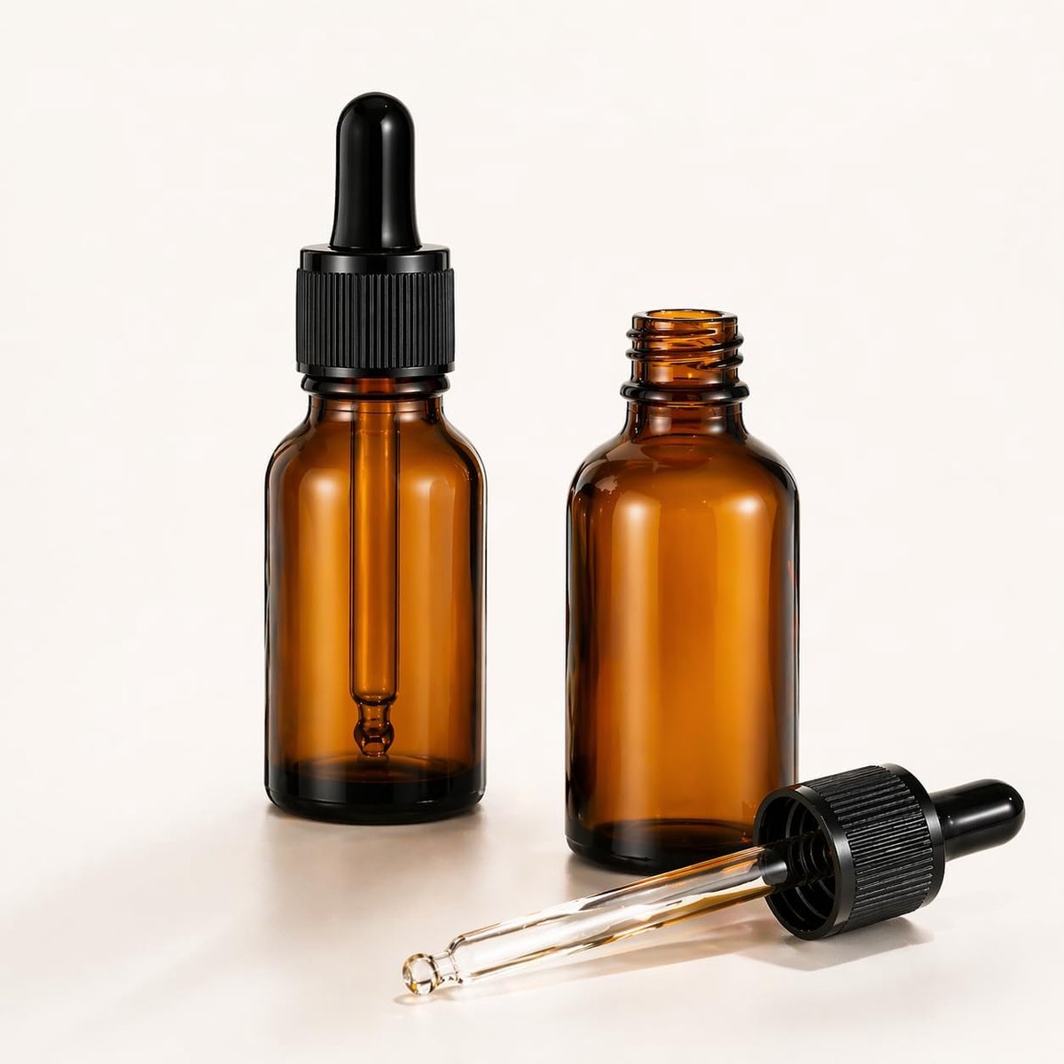 2 stuks pipetflessen, 50 ml bruine glazen fles, druppelfles, pipetfles 50 ml, apothekerflessen met pipet, bruine glazen fles voor etherische olie, parfumolie, aromatherapie, geuren, vloeistof