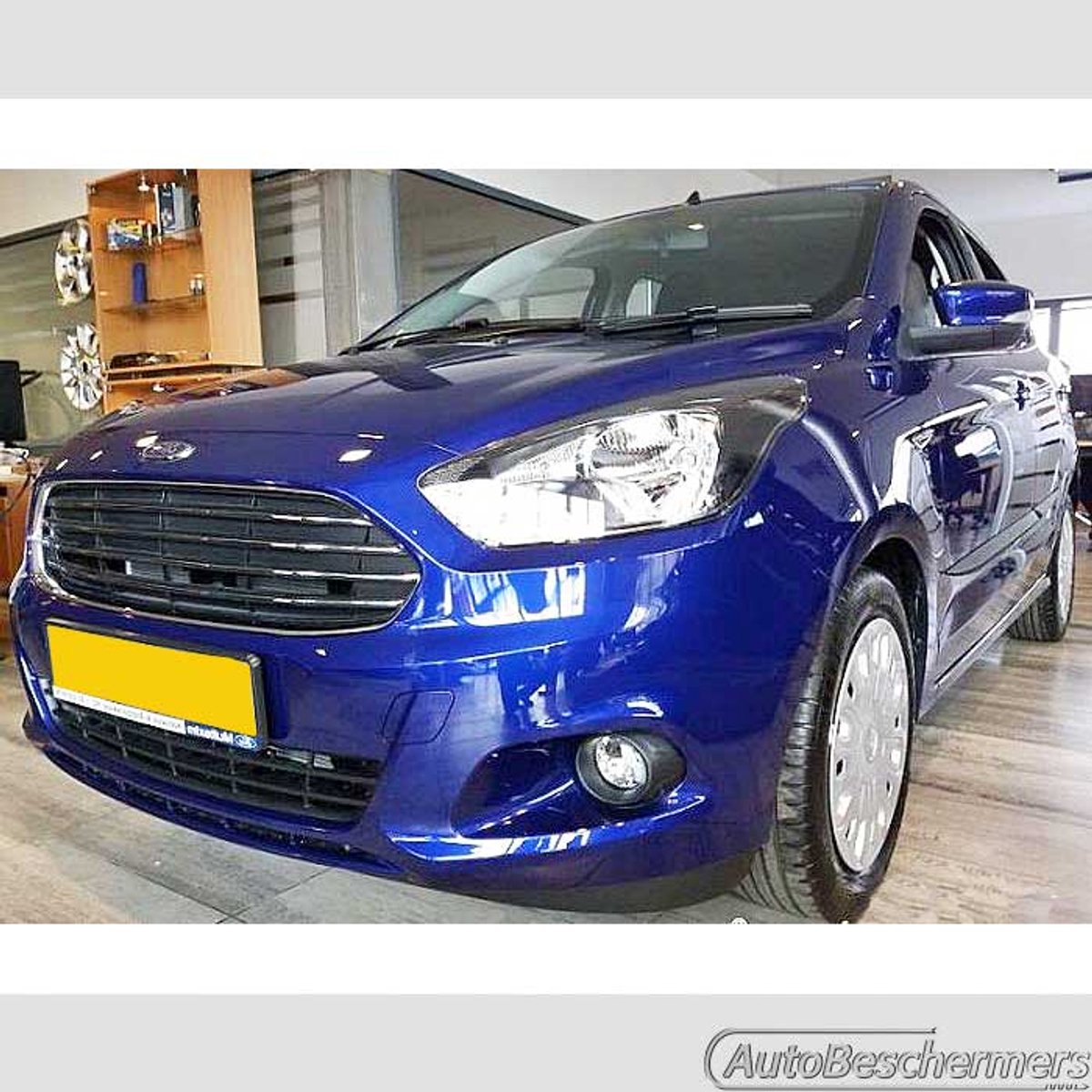 Stootlijsten set zwart voor Ford Ka+ 10.2016-. De stootstrips zijn zelfklevend. Set a 4 stuks (#0040)