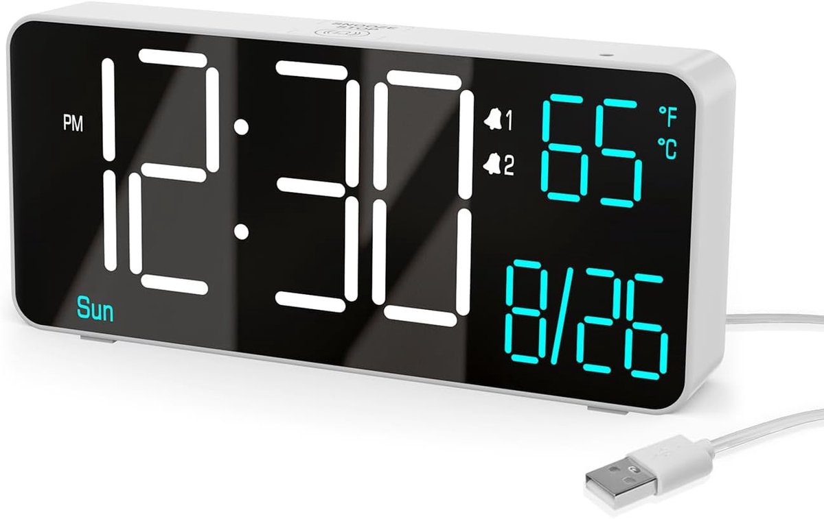 Digitale slaapkamer - wekker, 6,7 inch. Auto - dimming. Toont datum, dag van de week, seconden of kamertemperatuur. LED - wekkers voor de woonkamer. Witte tafelklokken slaapkamer