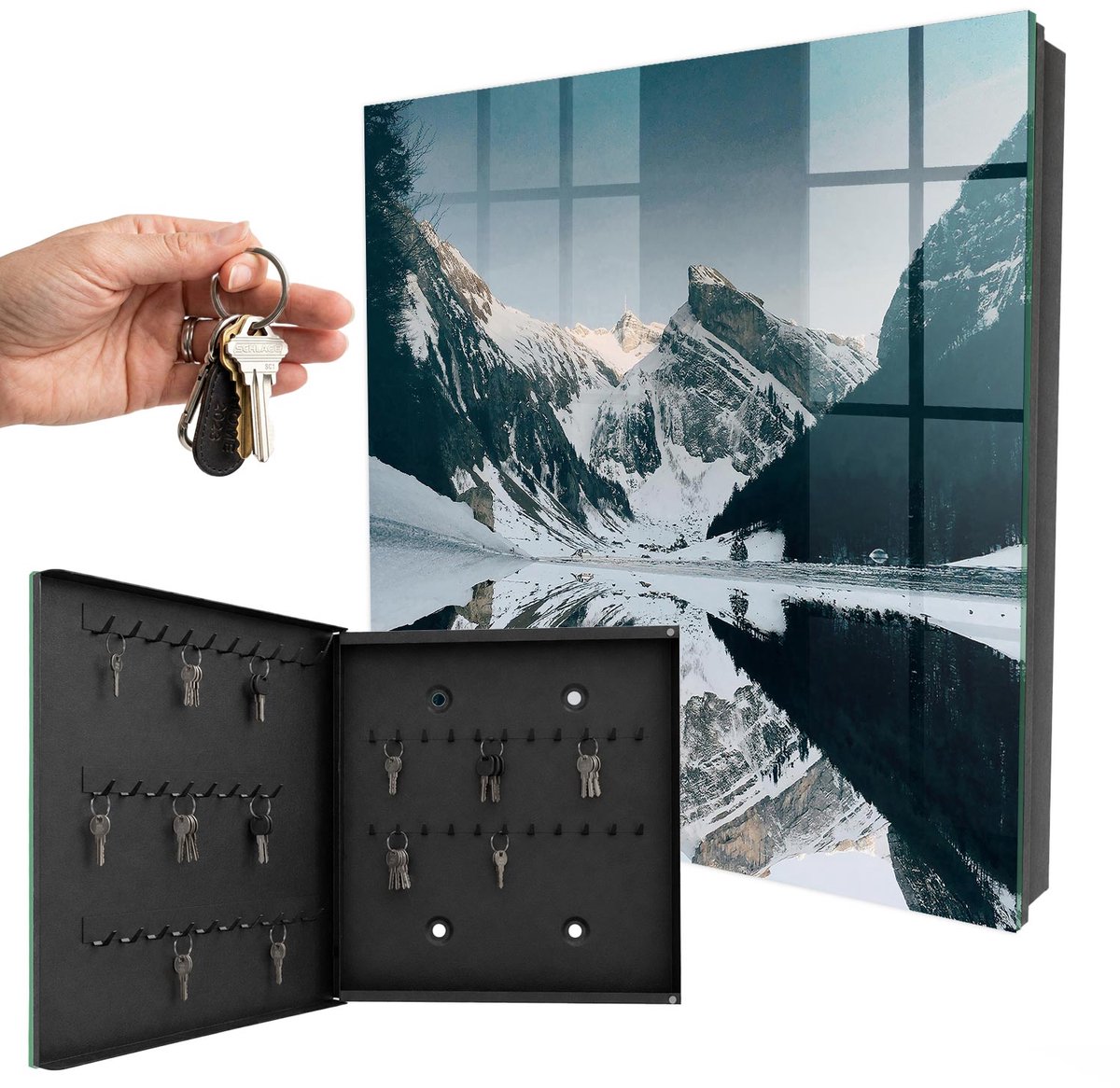WallMuralia - Sleutelkast - 30x30x5 cm - met 50 haken - Winterlandschap Sleutelkastje Huis - Wit Sleutelbox - Linksopenend - Zwart interieur