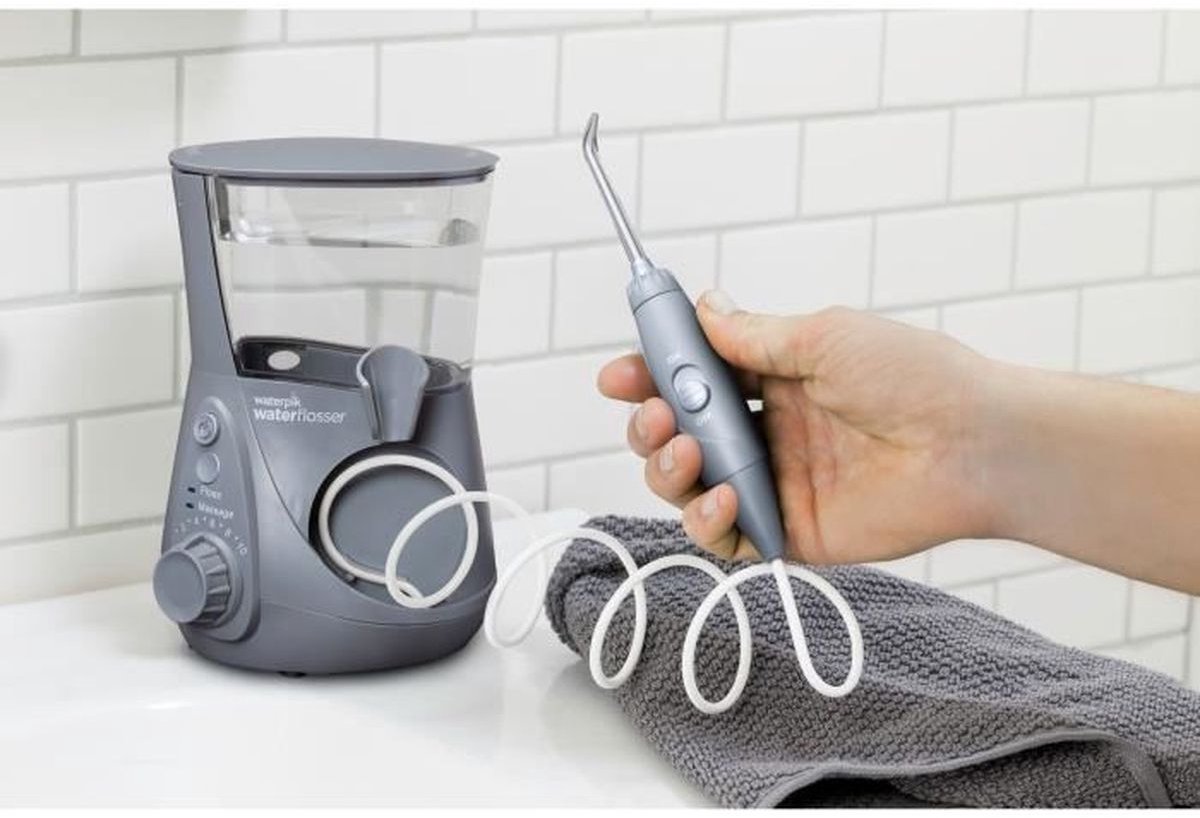 Waterpik WP-667 Ultra Professional Dental Jet - Grau - 10 Druckstufen - 7 Tipps inklusive