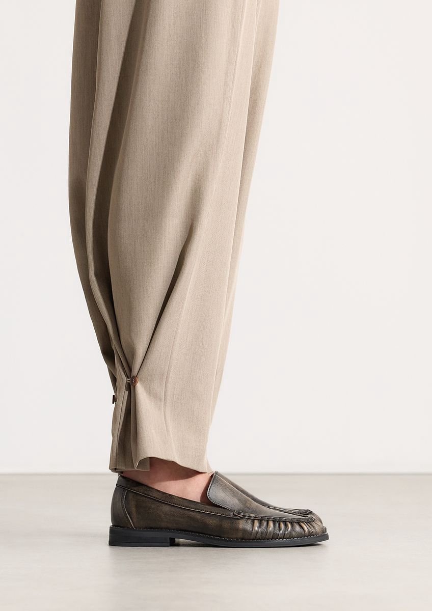 Sacha - Dames - Brownwashed leren loafers met rimpel design - Maat 39