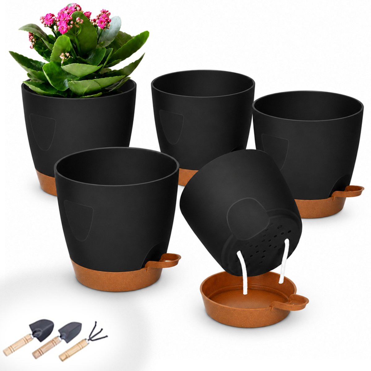 Bloempotten - Zelfwatergevende kunststof plantenpotten - Set van 5 - Met schotels - Inclusief 3 tuingereedschappen - Voor binnen en buiten - 12.5-17.8 cm - Zwart