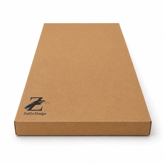 Bruine kartonnen verpakking met ZoëZo Design logo.