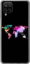 Geschikt voor Samsung Galaxy A12 hoesje - Wereldkaart - Kleur - Waterverf - Siliconen Telefoonhoesje
