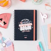 MR Wonderful bureau agenda 2022 - iets groter dan een A5 formaat agenda - Engelstalig - ringband - weekplanner - binnenzijde 7 dagen 2 pagina planner - klassieke agenda met weekoverzicht