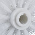 Close-up van de witte plastic schroefdraad van een toiletborstelkop. De borstelharen zijn wit.