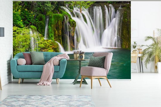 Papier peint vinyle - Diverses cascades du parc national d'Erawan en Thaïlande largeur 420 cm x hauteur 280 cm - Tirage photo sur papier peint (disponible en 7 tailles)