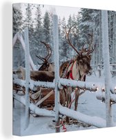 Tableau sur toile Un renne dans le village du Père Noël en Finlande - 90x90 cm - Décoration murale d'intérieur de Noël - Décoration de Noël Salon - Décoration de Noël à la maison