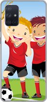 Geschikt voor Samsung Galaxy A51 hoesje - Een illustratie van twee voetballers die een prijs hebben gewonnen - Jongens - Meisjes - Kind - Siliconen Telefoonhoesje