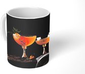 Mok - Stilleven cocktails op donkere achtergrond - 350 ML - Beker