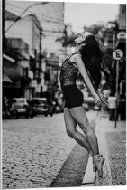 Acrylglas - Dansende Vrouw (zwart/wit) - 60x90cm Foto op Acrylglas (Wanddecoratie op Acrylglas)