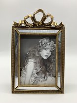 Fotolijst - antiek - rijk versierde barok lijst - kunsthars goud strik - binnenmaat 13x18 cm