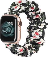 Scrunchie band - bloemen - Geschikt voor Apple Watch