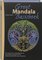 Groot Mandala basisboek, een boek dat de veelzijdigheid van de mandala weergeeft en tot zelfwerkzaamheid en groei inspireert - D. Hüsken