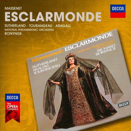 Decca opera hoes met een vrouw in een sierlijk, goudkleurig gewaad met lange mouwen en een sluier.