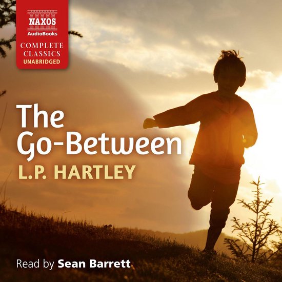 Boekcover van "The Go-Between" door L.P. Hartley. Een jongen rent in de schemering, Naxos AudioBooks.