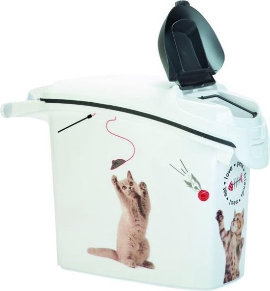 Witte bak met grijze deksel en handvat. De deksel is open en een schep is zichtbaar. Decoratie van katten.