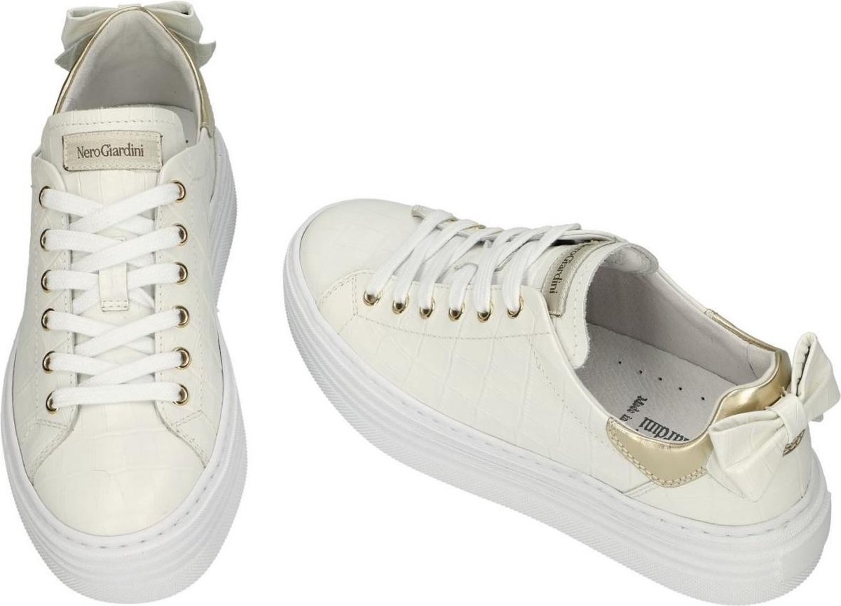 Nero Giardini -Dames - off-white/ecru/parel - sneakers - maat 38 | bol