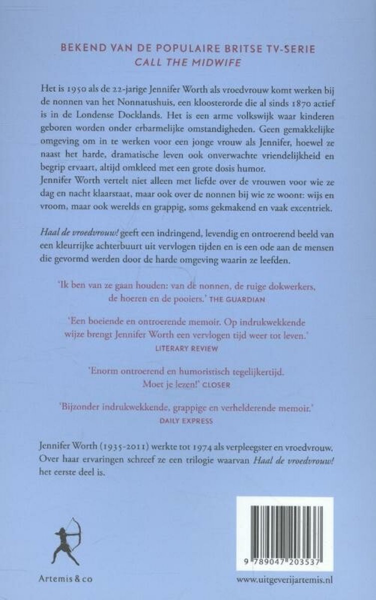 Boekcover met tekst 'Haal de vroedvrouw!' en een afbeelding van drie vroedvrouwen op fietsen in een steeg.