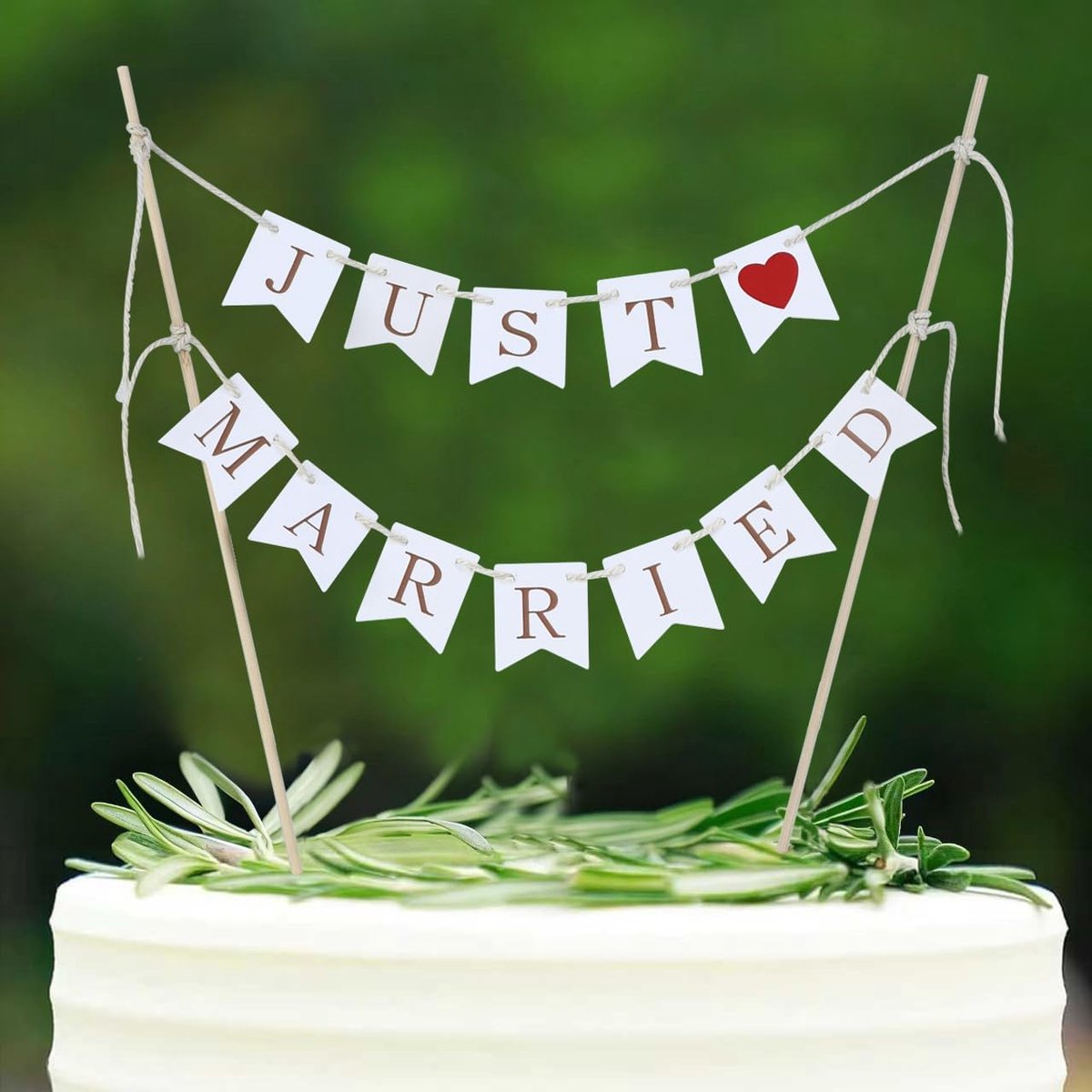 Taarttopper, bruiloft, vintage, mini bruiloftsvlaggetjesslinger, Just Married taartdecoratie, taartdecoratie, gepersonaliseerd, voor bruidstaarten, hout, rustiek, bruidspaar