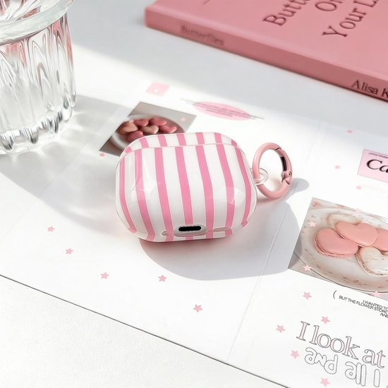 Compatibel met AirPods 4 hoes met reinigingsset, schattig gestreept patroon, esthetisch design, stootvaste en krasbestendige TPU-beschermhoes met sleutelhanger, voor vrouwen en meisjes, roze — afbeelding 3