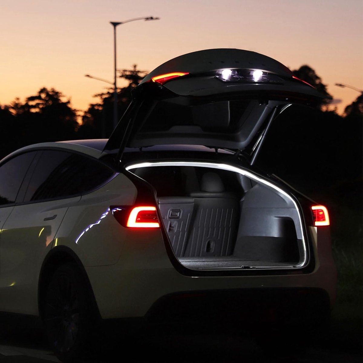 LED-lichtstrip voor Tesla Model Y 2021-2025