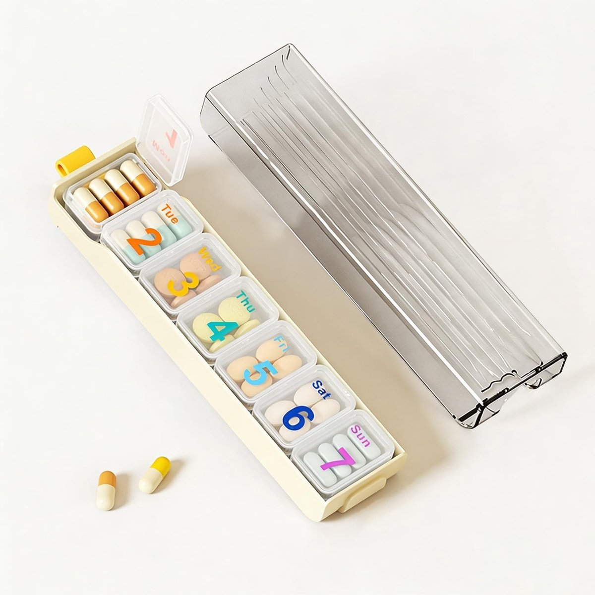 Weekly Pill Organizer voor 7 Dagen, Reiskoffer voor Medicijnen, Verwijderbare Compartimenten voor Vitamines en Dagelijks Gebruik - Lichtgeel