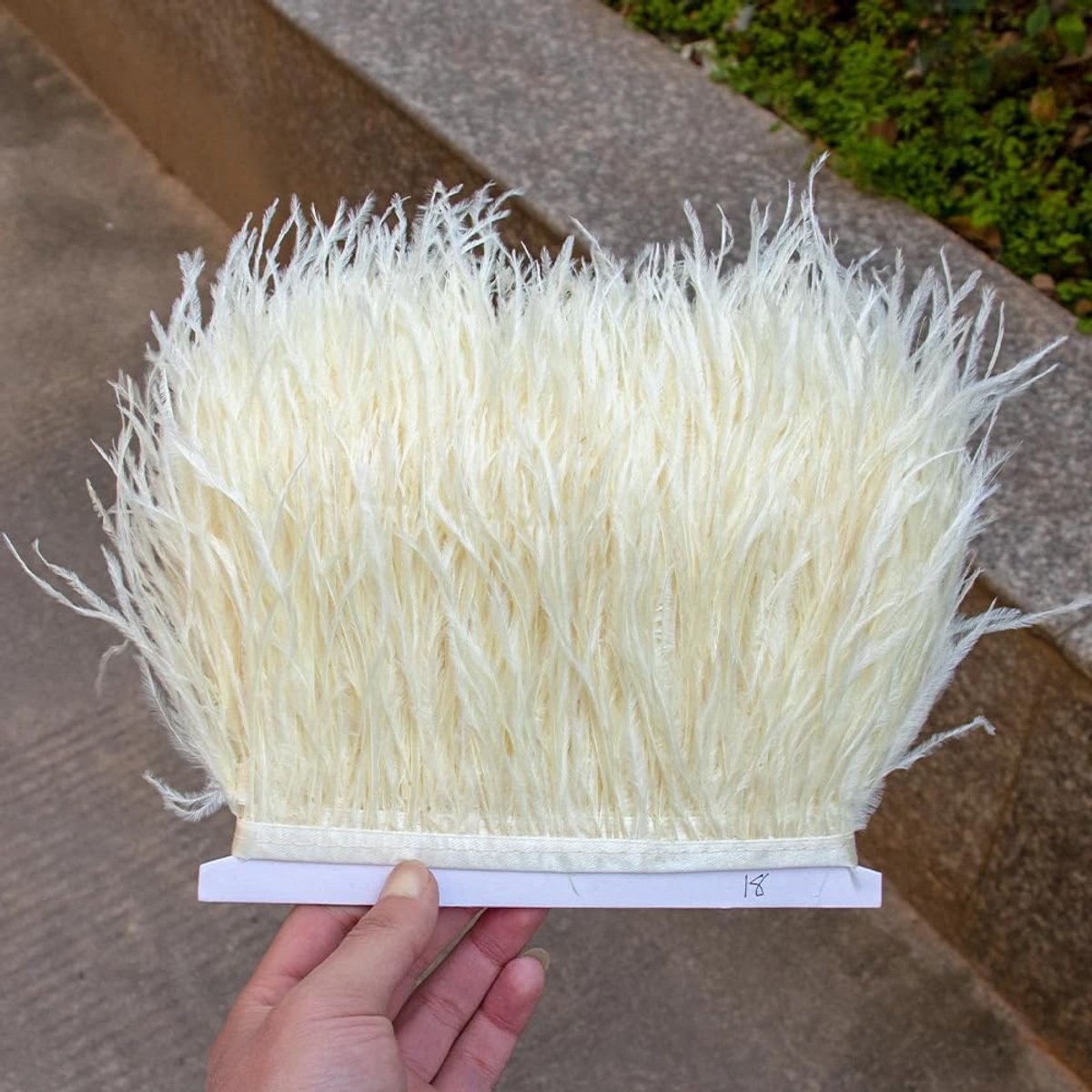 1 m natuurlijke struisvogelveren, rand pluche veerband om te knutselen, veren, franjes, met satijnen lint voor doe-het-zelf naaien, hoed, kleding, kostuumdecoratie, lichtroze, 10-13 cm