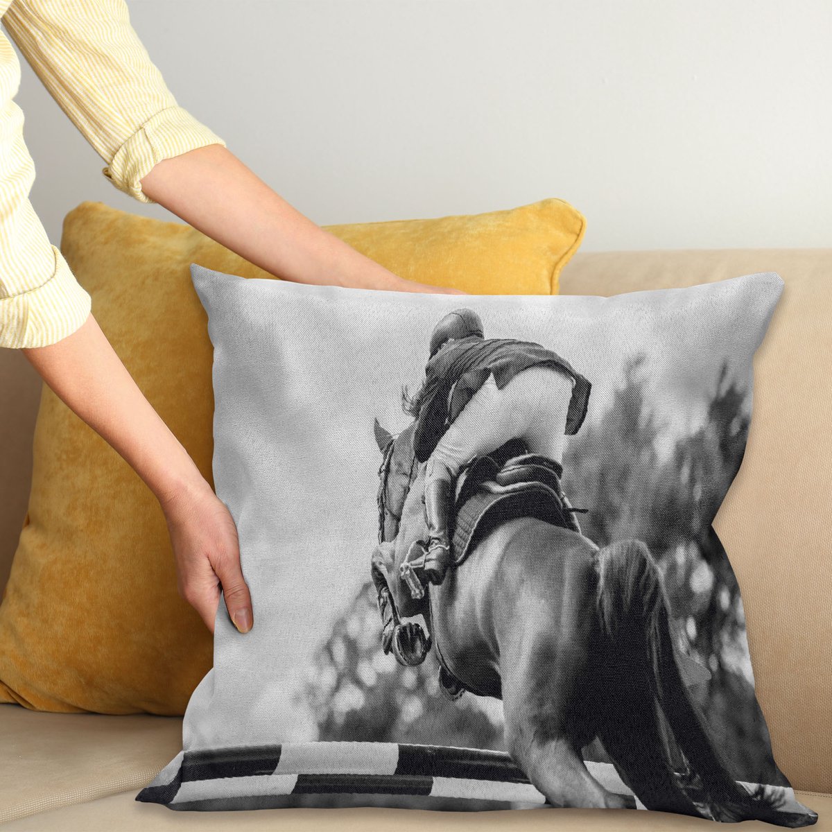 ABAKUHAUS Horse Sierkussenhoes, Equestrian Sport Thema Racehorse en Sportsman Competition Obstacle Hurdle Kunst, Decoratieve Vierkante Sierkussenhoes, 70 x 70 cm, Zwart Grijs