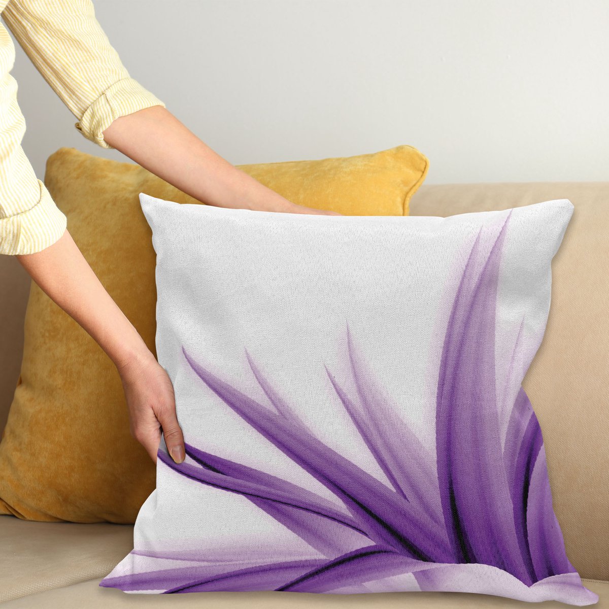 ABAKUHAUS Bloem Kussenhoes, Lila Ombre Lotus Kunst, Wasbare Kleurechte Kussenhoes met Digitale Dubbelzijdige Print en Ritssluiting, 60 x 60 cm, Lila en Wit