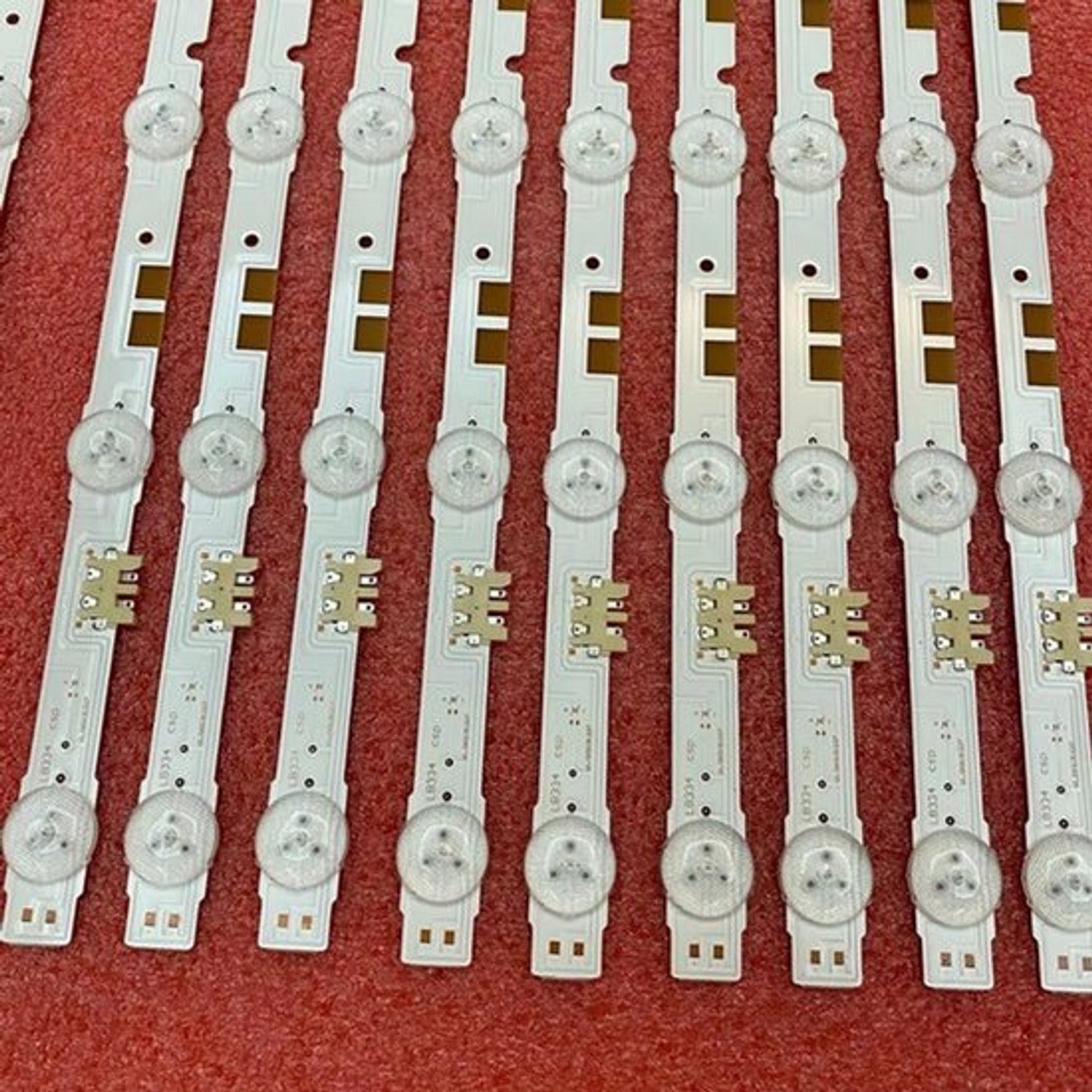 LED Backlight Strip Enige Uitvoering - Voor Samsung TV - 73 Cm Lengte - 0.55 Kg Gewicht - Keukenkraanonderdeel - Verlichting