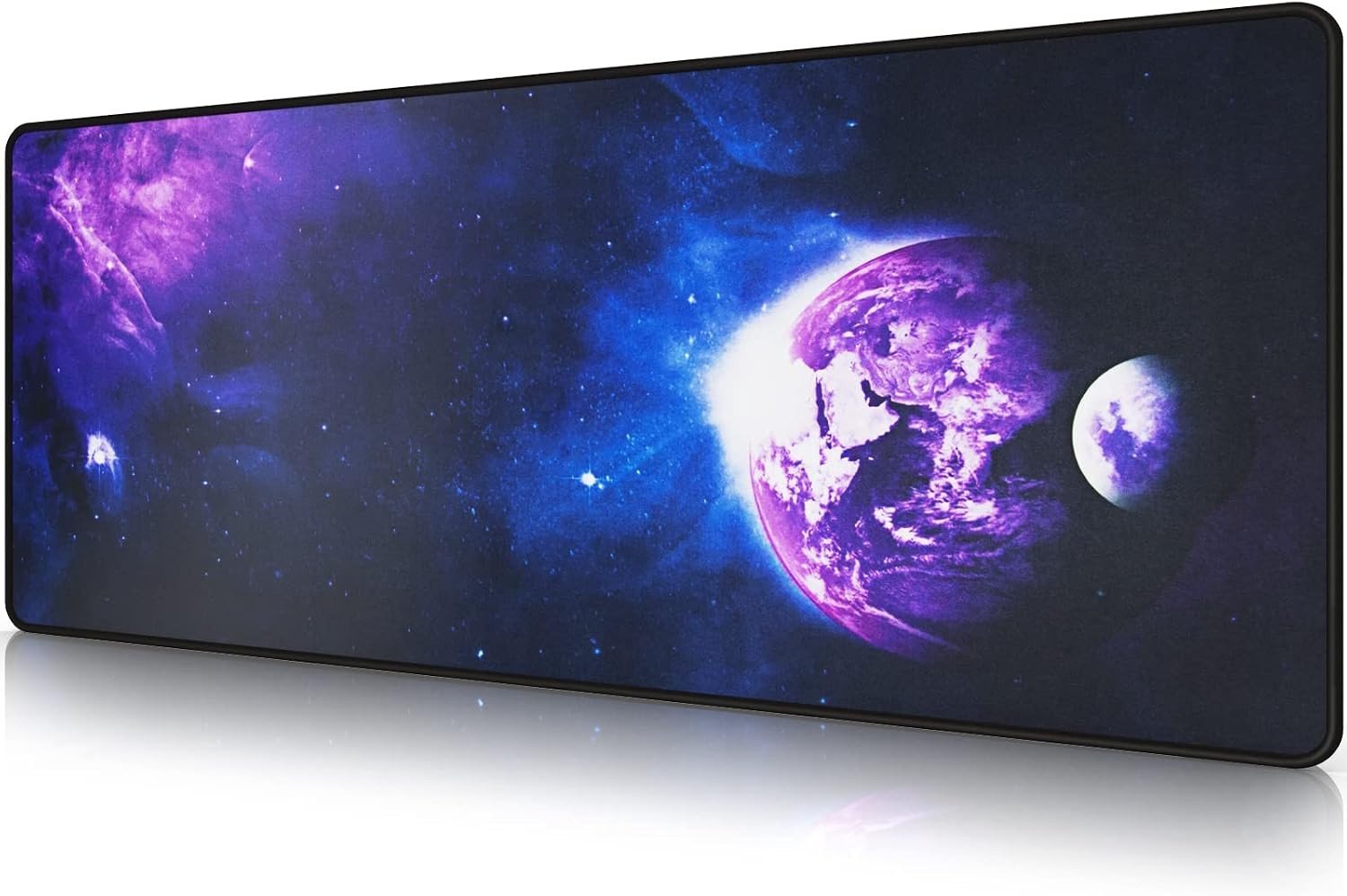 Grote gaming muismat (800 × 300 × 3 mm) met gestikte randen, antislip rubberen basis, wasbare bureau- en toetsenbordmat voor gamers en kantoorgebruik.