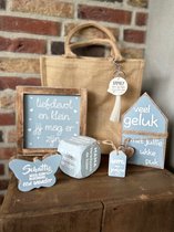 Creaties van hier – Cadeau Tas Hoera een jongen L- Tassel Family - Cadeaupakket - Uitdeel cadeaus