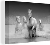 Canvas Schilderij Paarden - Water - Modder - 120x90 cm - Wanddecoratie