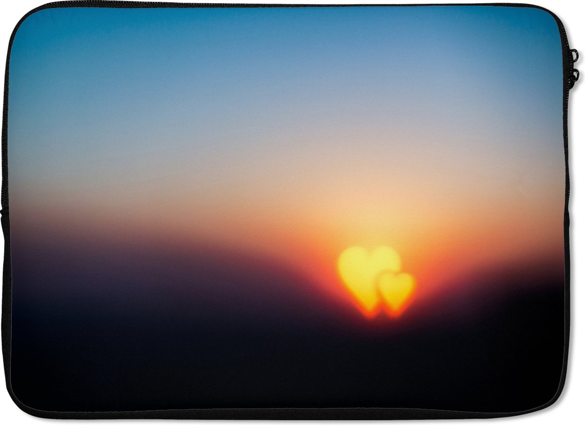 Laptophoes 13 inch 34x24 cm - Gloed - Macbook & Laptop sleeve Gloed bij een zonsopkomst - Laptop hoes met foto