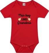 This boy loves grandma tekst baby rompertje rood jongens - Cadeau oma - Babykleding 80 (9-12 maanden)