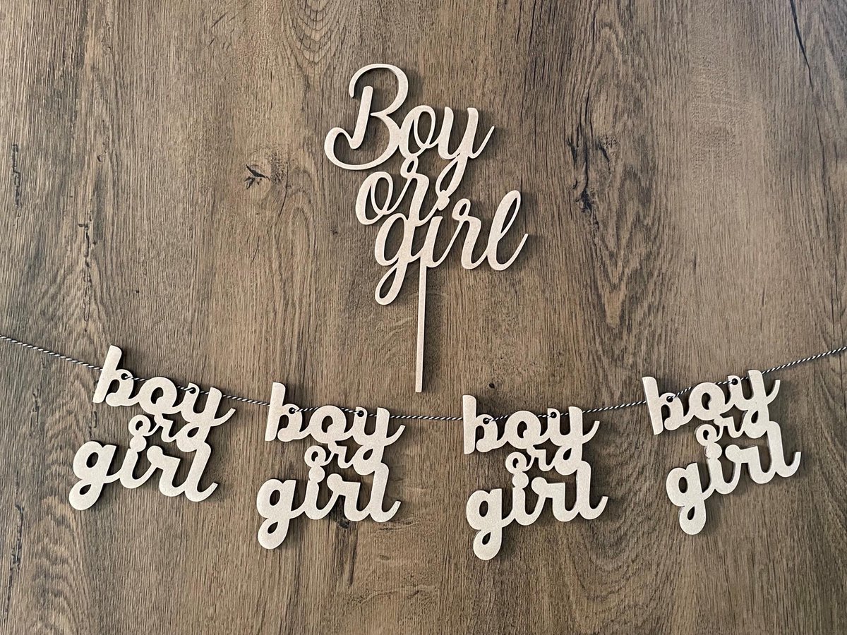 Taarttopper en slinger boy or girl hout. Taarttopper en slinger boy or girl hout.