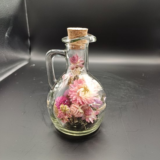 Droogbloemen in een glazen karafje | decoratie Glazen Karafje met Droogbloemen – Decoratieve Vaas voor Interieur & Cadeau