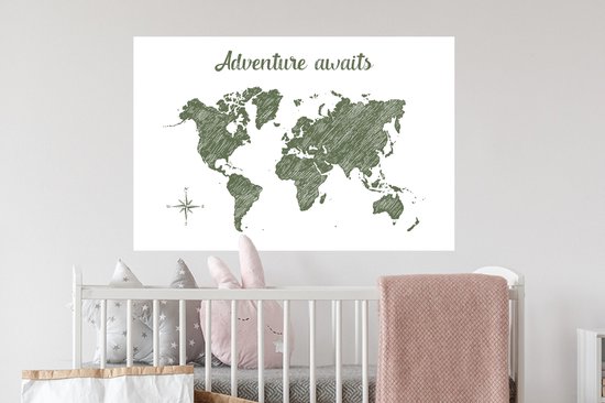 Sticker Muursticker Cartes du monde du monde vert foncé avec rayures et citation L'aventure vous attend - 90x60 cm - film adhésif autocollant - sticker mural repositionnable