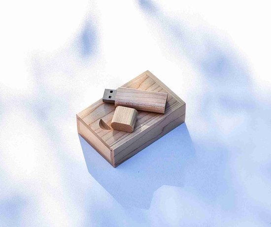 Usb Stick 32 Gb Van Esdoornhout Met Luxe Opbergdoos