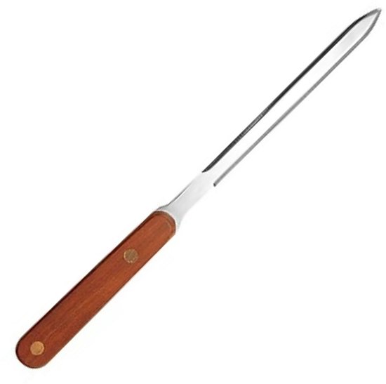 Metalen briefopener met een roodbruin houten handvat, bevestigd met twee klinknagels.